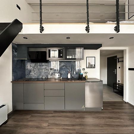 Contemporary Jindrisska Apartment Praga Exterior foto